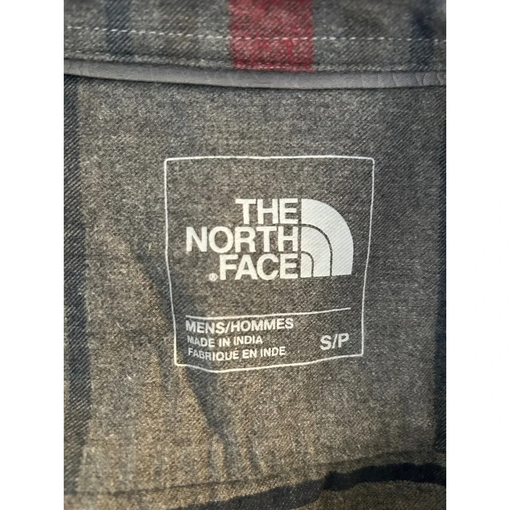 The North Face Men's Gray Red Striped Flannel Cotton Button Down Shirt Small